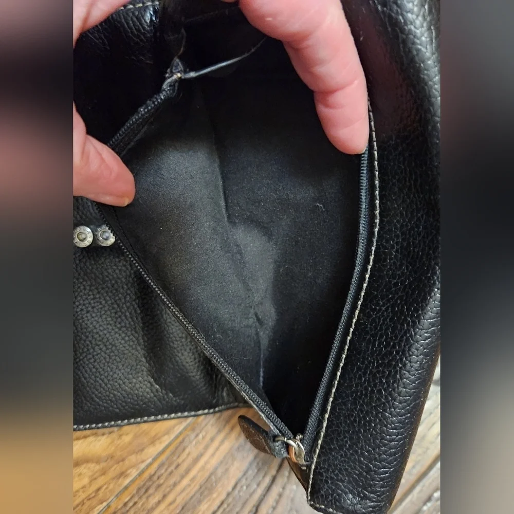 GIANI BERNINI Black Leather Tri-Fold Wallet EUC